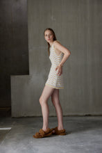 Load image into Gallery viewer, COSMO SHIFT DRESS - POPCORN
